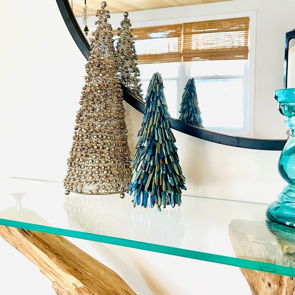 Titanium quartz holiday tree decor